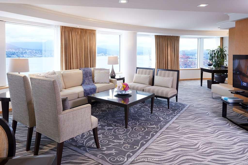 Pan Pacific Vancouver Habitación foto A suite at the Hilton Prague